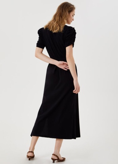 Vestido largo con cinturón