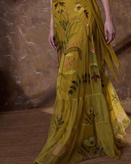 Falda de tul bordada mostaza 6482-648  ( PREVENTA)