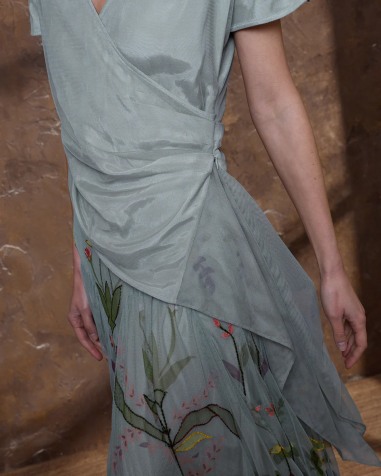 Top de tul gris azulado 6484-603 ( solo venta con falda)