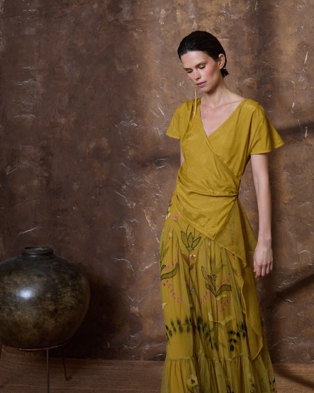 Top de tul  mostaza 6484-603 ( solo venta con falda)