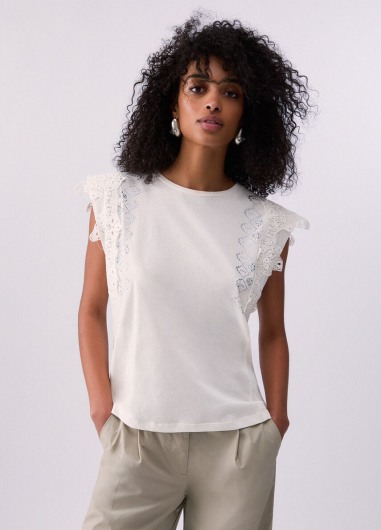 Camiseta con detalles de macramé WA6311