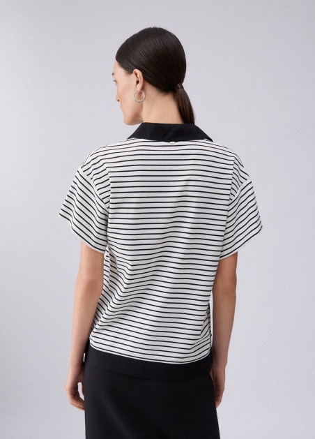 Camiseta a rayas con botones WA6495