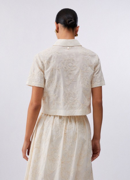 Camisa de muselina con bordados wa6508