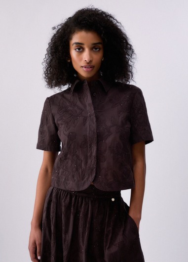 Camisa  de muselina con bordados wa6508