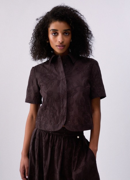 Camisa  de muselina con bordados wa6508