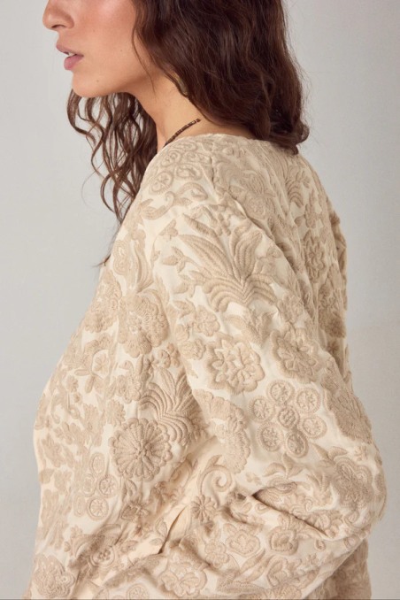 Akash Jacket Crisantemo Pearl  Maison Hotel