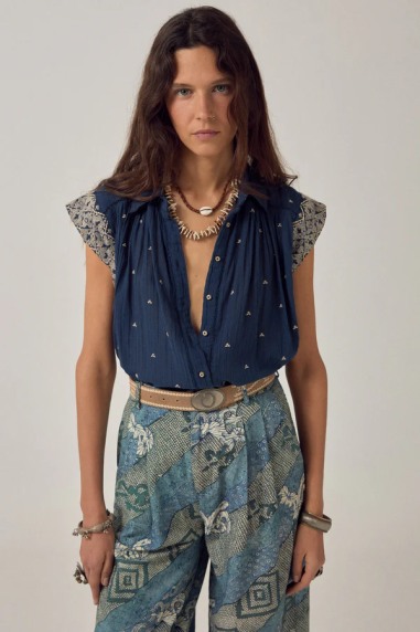 Karina Sleeveless Shirt Deep River   Maison Hotel