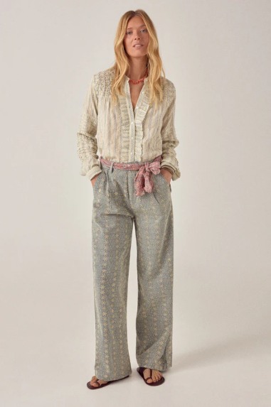 Elta Blouse Cloud Thread Maison hotel