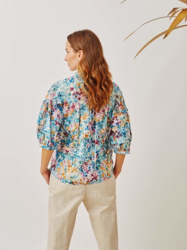 Blusón estampado flores azul 750 1064