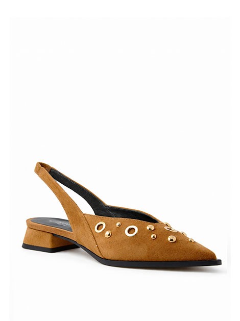 Bailarina destalonada ante 56132 Dibia 2