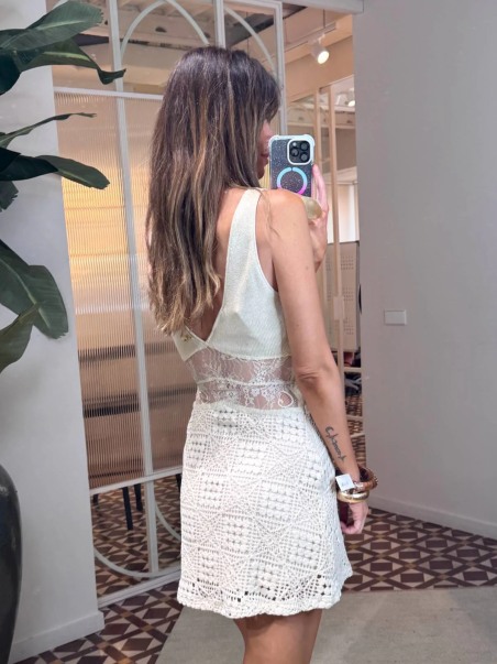 Vestido Autillo Camaleónica corto boho blanco roto con encaje y crochet