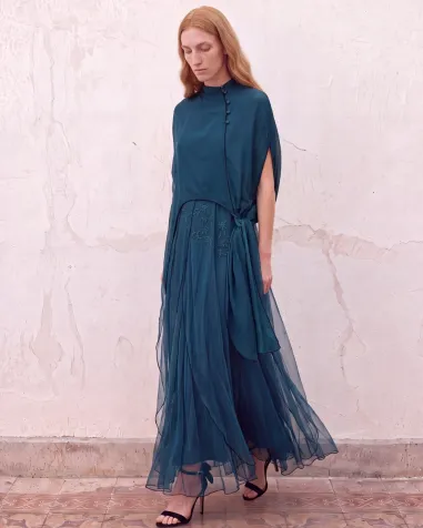 Chal de tul azul 6493 ( solo venta con vestido)