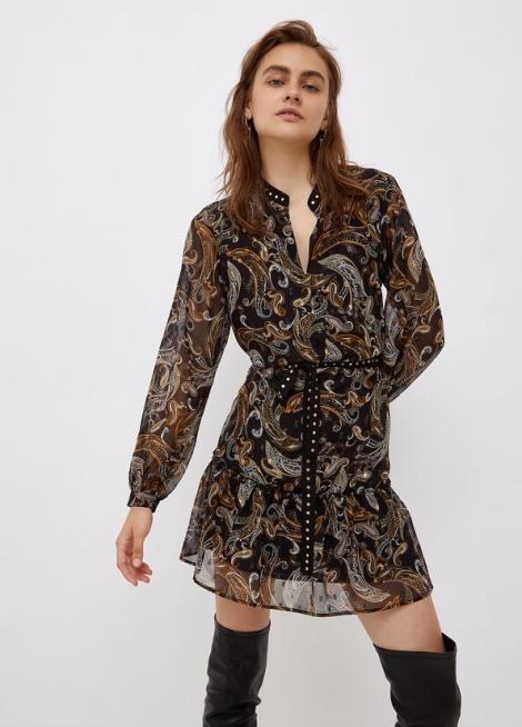 Vestido corto con cinturón tachuelas WF1277T4