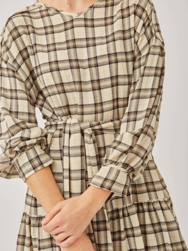 Vestido amplio de cuadros 1103.756