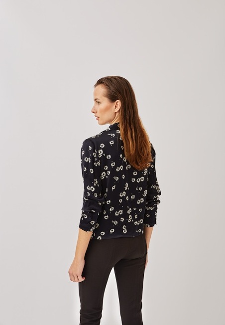 Camisa florecitas marino 1105.757