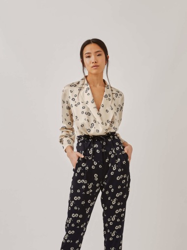 Pantalón de florecitas marino 1106.757