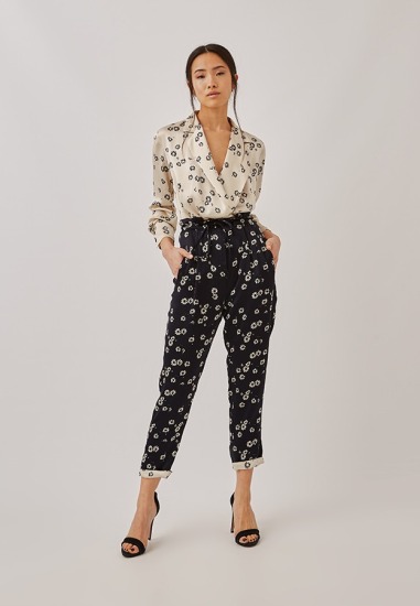 Pantalón de florecitas marino 1106.757