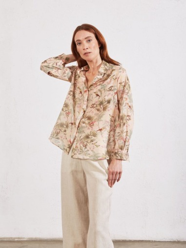 Camisa con canesú estampado tropical 2014.606