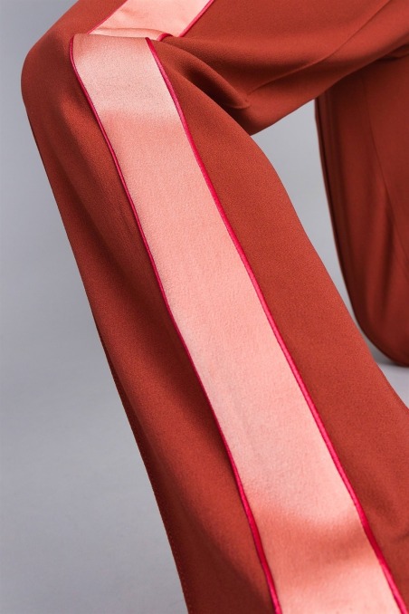 TA824W  PANTALÓN DE SATÉN