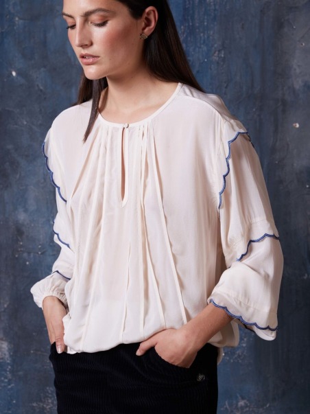 Blusón con jaretas en azul 4274372