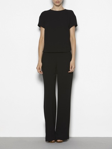 mono-largo-espalda-con-blondas-hoss