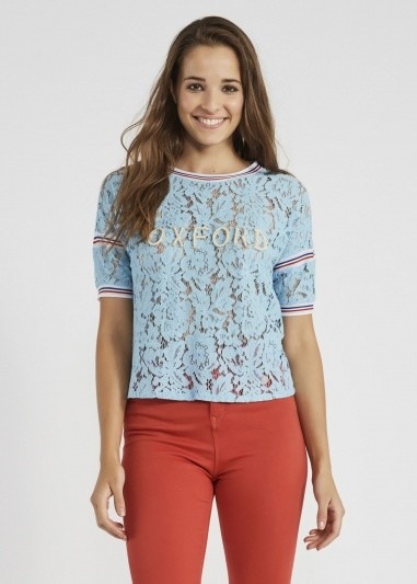 Camiseta en encaje rebrode