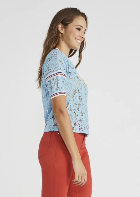 Camiseta en encaje rebrode