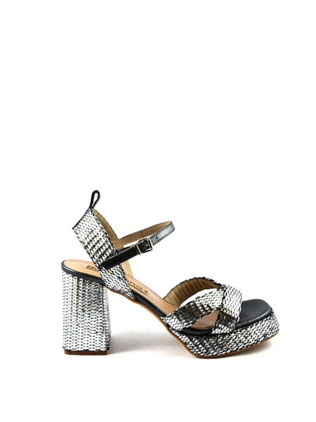 Sandalia Doralatina Rafia plata 52062-2 | Doralatina