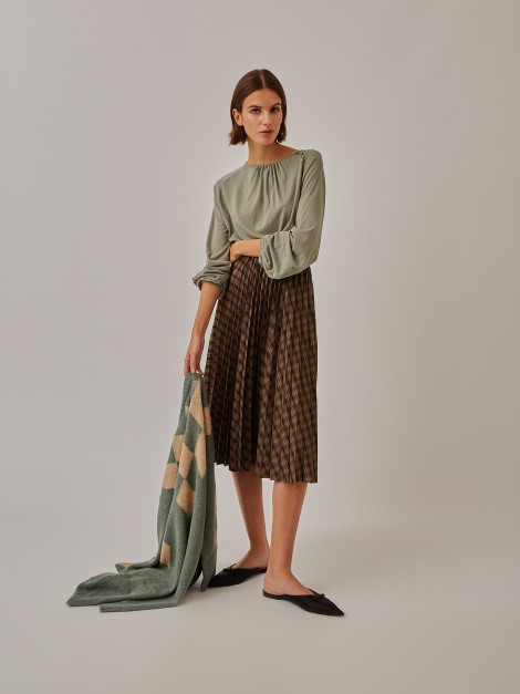 Camiseta con botones en el cuello verde 1016-107