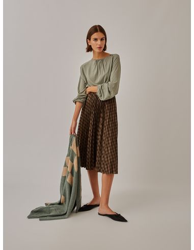 Camiseta con botones en el cuello verde 1016-107