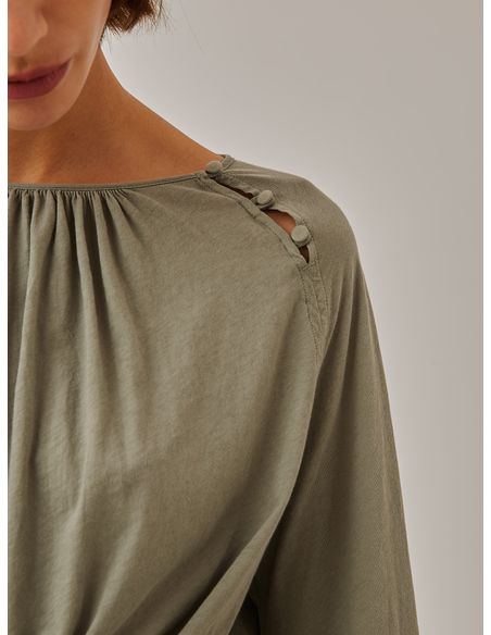 Camiseta con botones en el cuello verde 1016-107