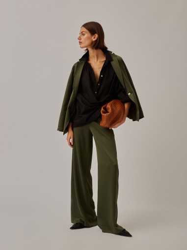 Pantalón palazzo satén kaki 1001-101 BuyBack (€30.00)