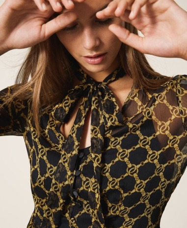 Vestido de crepé con estampado de cadenas